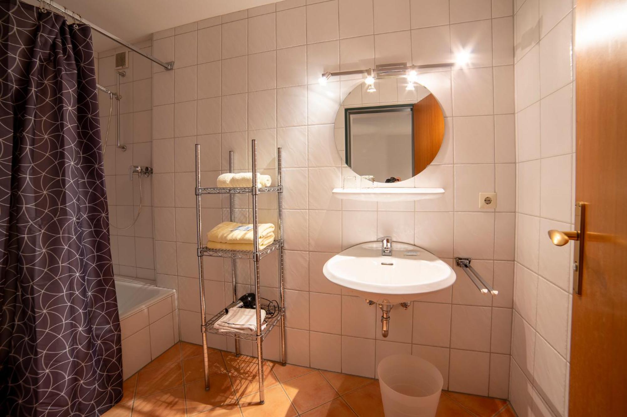רוהפולדינג Gaestehaus Beim Schneidersepp Inkl. Chiemgaukarte מראה חיצוני תמונה